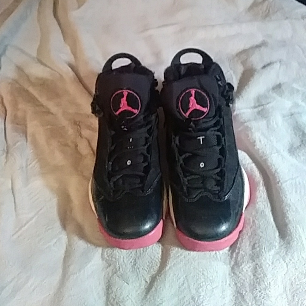 Jordans pink, black & white